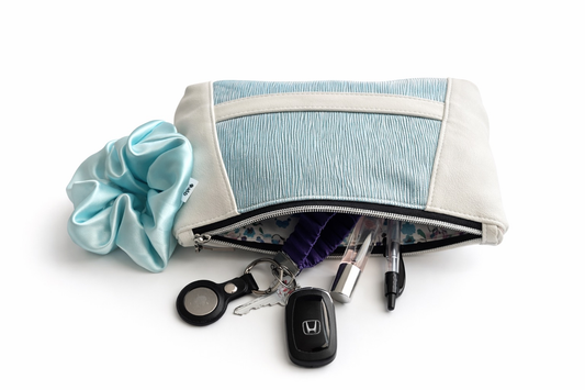 Sunshine Clutch - Blue